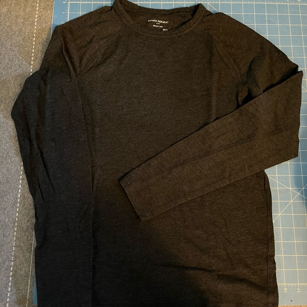 Banana Republic grey dry fit shirt